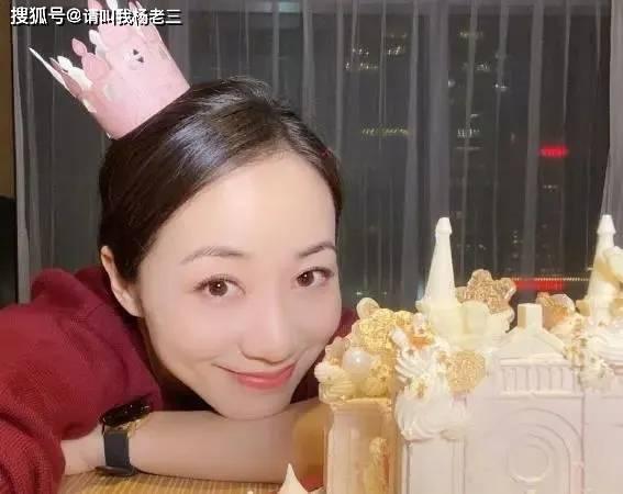 最新娱乐明星情感爆料,明星恋情反转,真相揭秘!